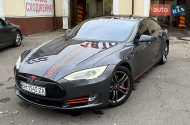Ліфтбек Tesla Model S 2015 в Одесі