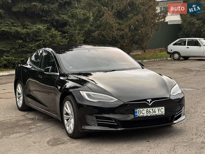 Ліфтбек Tesla Model S 2018 в Львові фото 6 Ліфтбек Tesla Model S 2018 в Львові