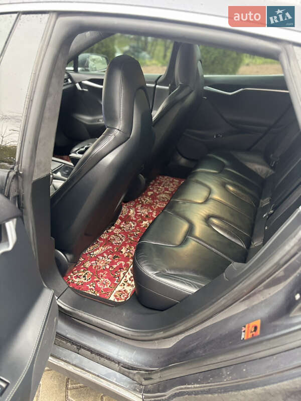 Ліфтбек Tesla Model S 2015 в Житомирі фото 10 Ліфтбек Tesla Model S 2015 в Житомирі