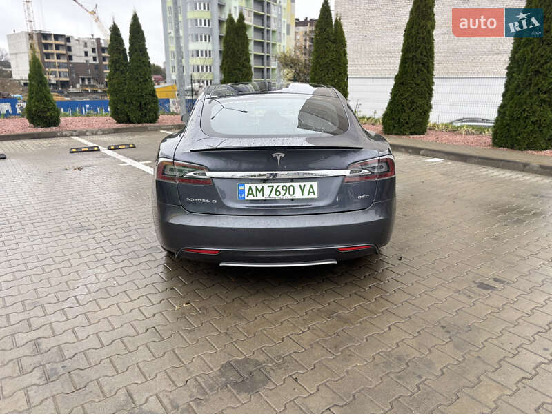 Ліфтбек Tesla Model S 2015 в Житомирі фото 7 Ліфтбек Tesla Model S 2015 в Житомирі