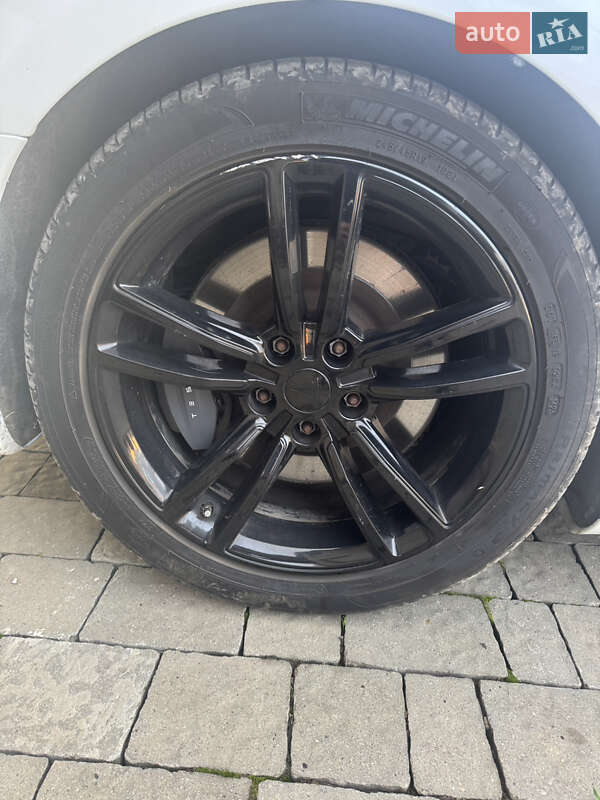 Лифтбек Tesla Model S 2019 в Ивано-Франковске фото 13 Лифтбек Tesla Model S 2019 в Ивано-Франковске