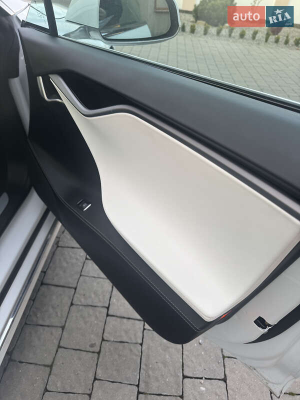 Лифтбек Tesla Model S 2019 в Ивано-Франковске фото 28 Лифтбек Tesla Model S 2019 в Ивано-Франковске
