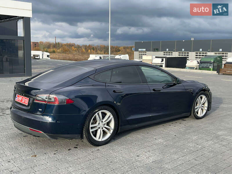 Лифтбек Tesla Model S 2013 в Львове фото 36 Лифтбек Tesla Model S 2013 в Львове