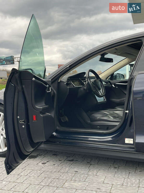 Лифтбек Tesla Model S 2013 в Львове фото 43 Лифтбек Tesla Model S 2013 в Львове