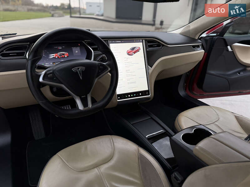 Ліфтбек Tesla Model S 2013 в Луцьку фото 36 Ліфтбек Tesla Model S 2013 в Луцьку