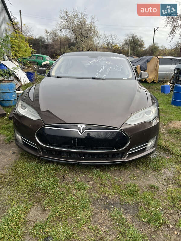 Ліфтбек Tesla Model S 2013 в Одесі фото Ліфтбек Tesla Model S 2013 в Одесі
