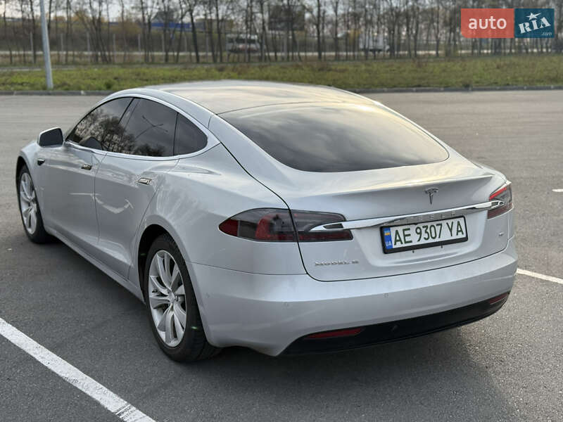 Ліфтбек Tesla Model S 2017 в Кам'янському фото 17 Ліфтбек Tesla Model S 2017 в Кам'янському