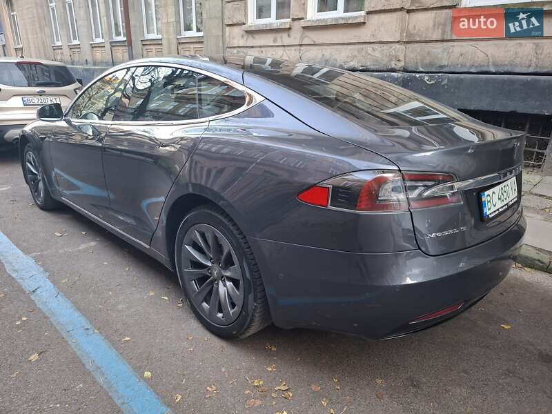 Лифтбек Tesla Model S 2017 в Львове фото 15 Лифтбек Tesla Model S 2017 в Львове