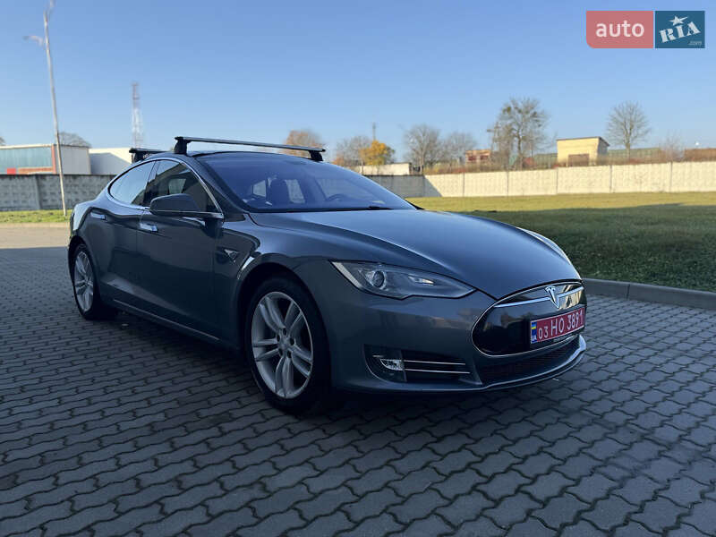 Лифтбек Tesla Model S 2014 в Радехове фото 3 Лифтбек Tesla Model S 2014 в Радехове