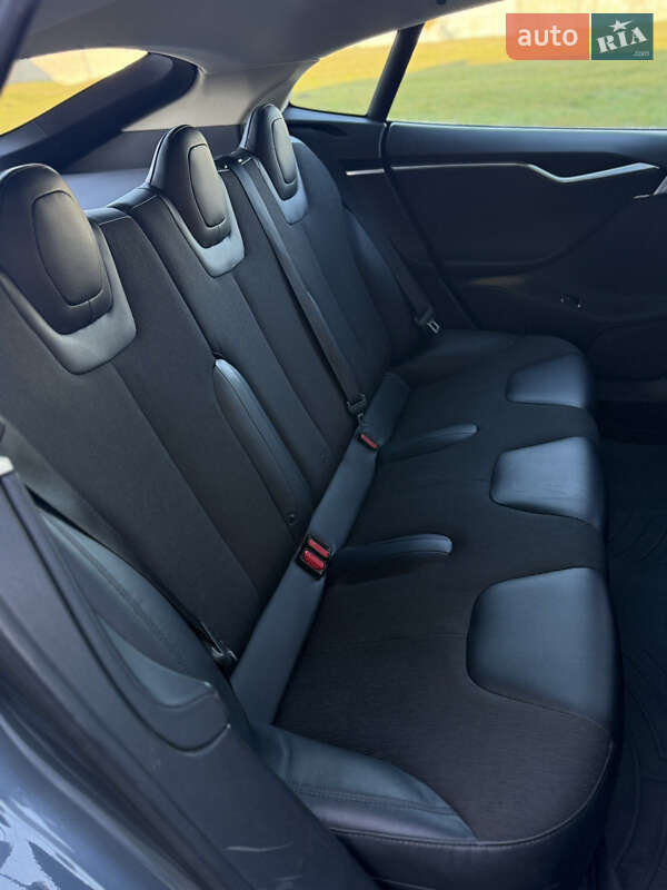 Лифтбек Tesla Model S 2014 в Радехове фото 13 Лифтбек Tesla Model S 2014 в Радехове
