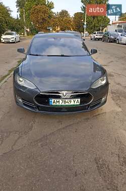 Лифтбек Tesla Model S 2015 в Житомире фото 8 Лифтбек Tesla Model S 2015 в Житомире