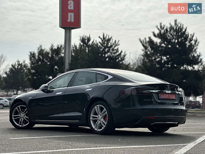 Ліфтбек Tesla Model S 2015 в Одесі