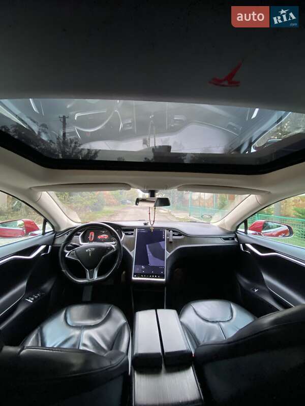 Ліфтбек Tesla Model S 2013 в Одесі фото 20 Ліфтбек Tesla Model S 2013 в Одесі