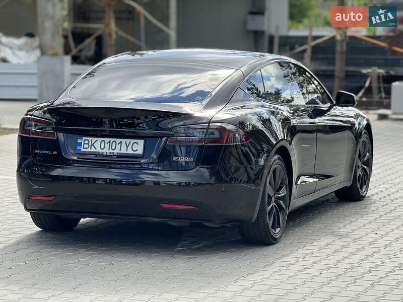 Ліфтбек Tesla Model S 2018 в Рівному фото 12 Ліфтбек Tesla Model S 2018 в Рівному