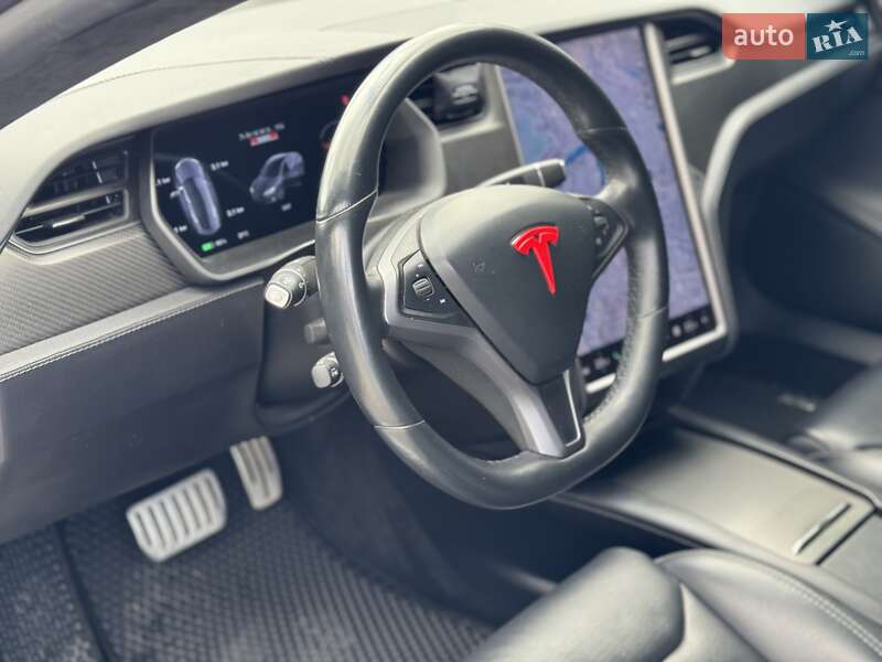 Ліфтбек Tesla Model S 2018 в Рівному фото 22 Ліфтбек Tesla Model S 2018 в Рівному