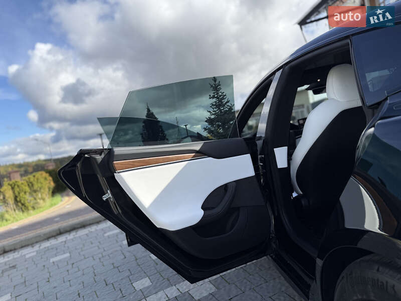 Лифтбек Tesla Model S 2024 в Дрогобыче фото 94 Лифтбек Tesla Model S 2024 в Дрогобыче