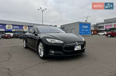 Лифтбек Tesla Model S 2014 в Полтаве