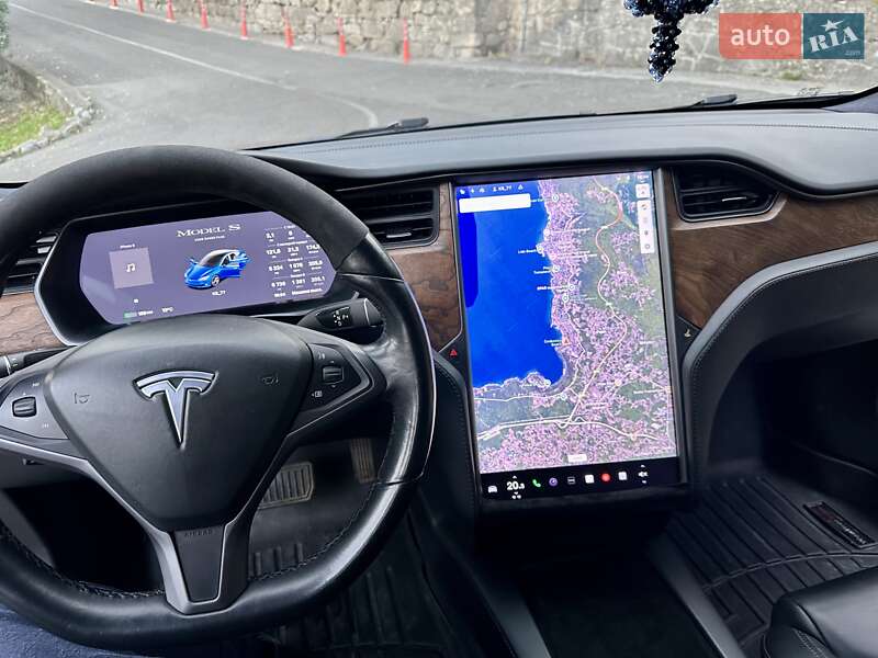Ліфтбек Tesla Model S 2020 в Ужгороді