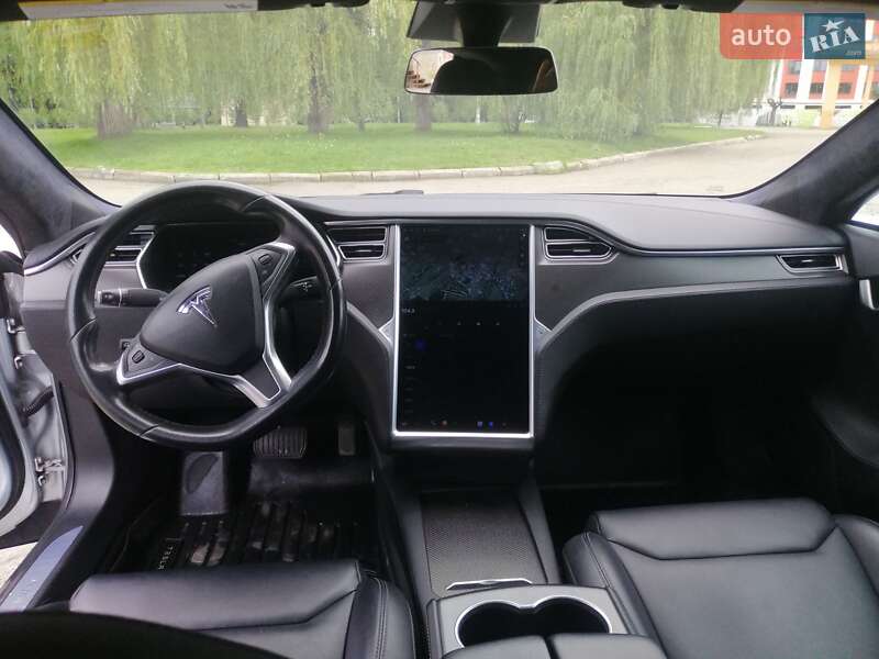 Ліфтбек Tesla Model S 2018 в Івано-Франківську фото 33 Ліфтбек Tesla Model S 2018 в Івано-Франківську