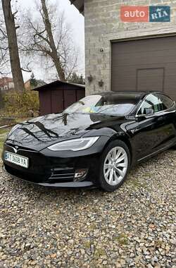Ліфтбек Tesla Model S 2018 в Івано-Франківську