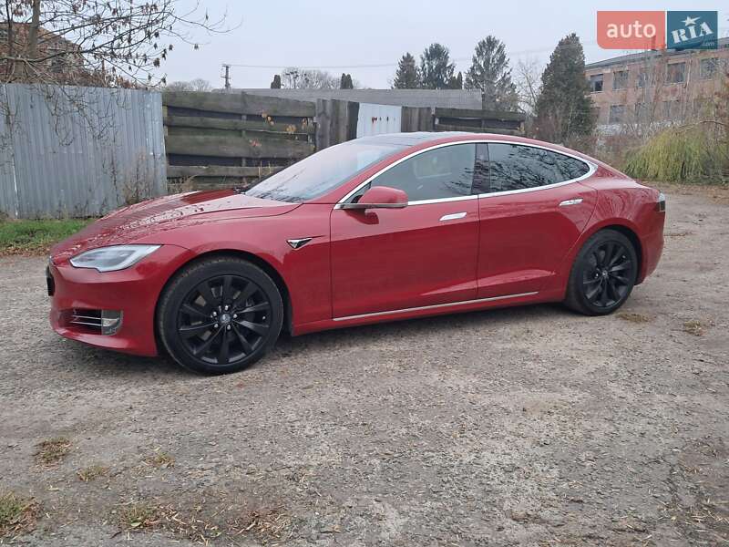 Лифтбек Tesla Model S 2018 в Радехове фото 11 Лифтбек Tesla Model S 2018 в Радехове