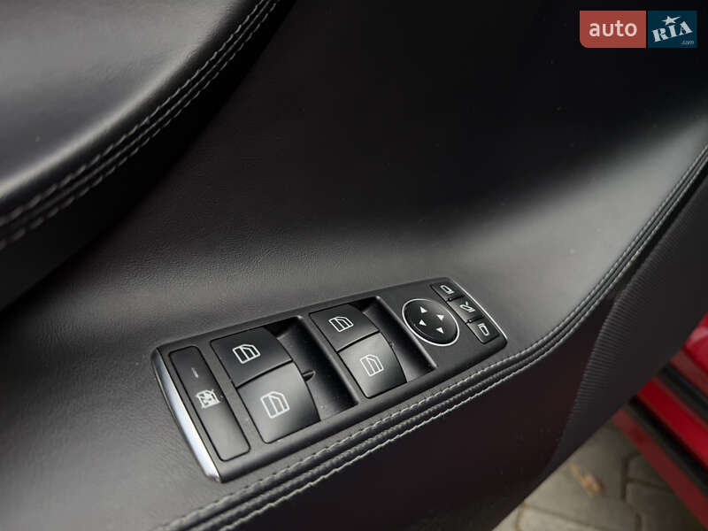 Лифтбек Tesla Model S 2018 в Тернополе