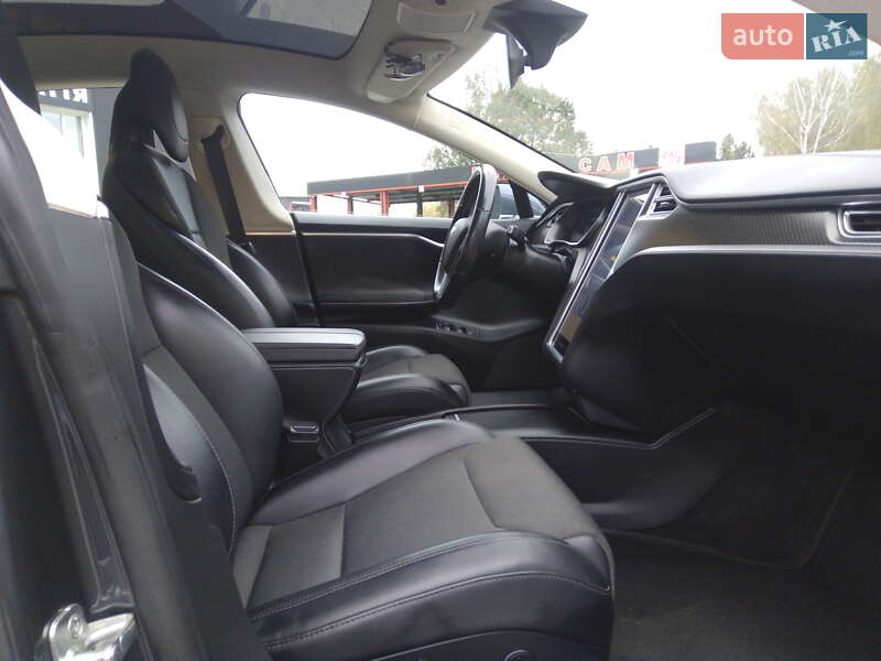 Лифтбек Tesla Model S 2017 в Нежине фото 24 Лифтбек Tesla Model S 2017 в Нежине