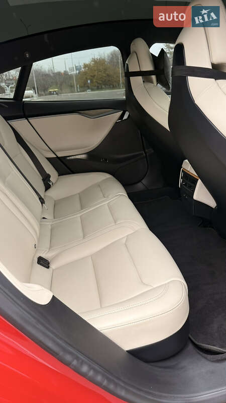 Лифтбек Tesla Model S 2019 в Одессе фото 8 Лифтбек Tesla Model S 2019 в Одессе