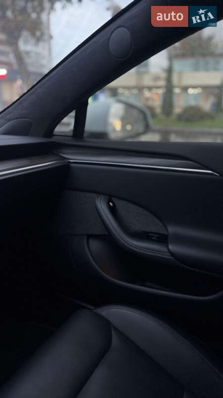 Лифтбек Tesla Model S 2023 в Львове фото 50 Лифтбек Tesla Model S 2023 в Львове
