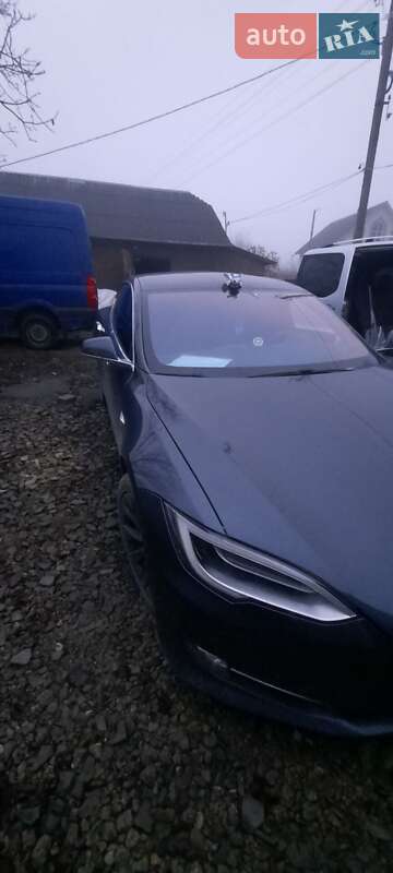 Ліфтбек Tesla Model S 2017 в Івано-Франківську фото 4 Ліфтбек Tesla Model S 2017 в Івано-Франківську