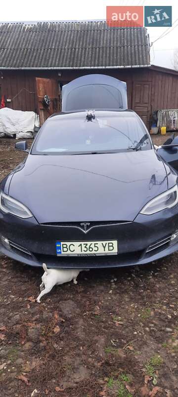 Ліфтбек Tesla Model S 2017 в Івано-Франківську фото 21 Ліфтбек Tesla Model S 2017 в Івано-Франківську