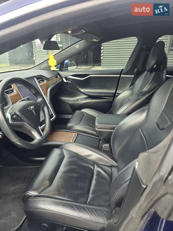 Лифтбек Tesla Model S 2017 в Тысменице фото 8 Лифтбек Tesla Model S 2017 в Тысменице