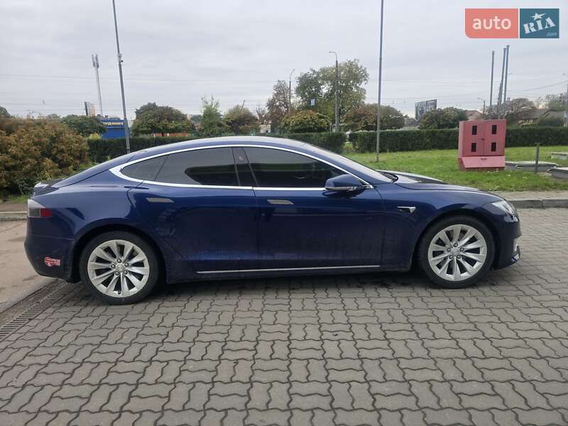 Лифтбек Tesla Model S 2017 в Тысменице фото 17 Лифтбек Tesla Model S 2017 в Тысменице