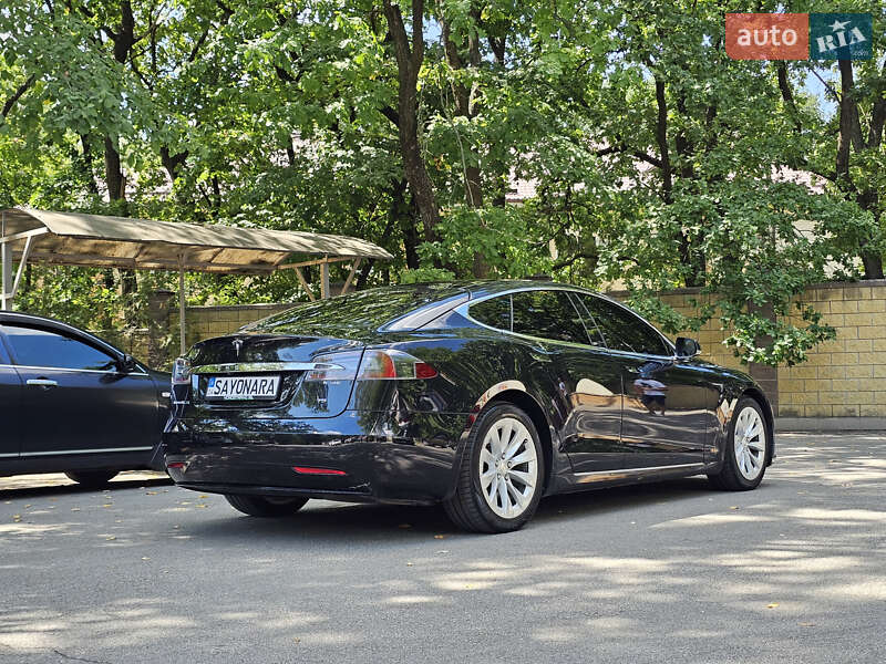 Ліфтбек Tesla Model S 2017 в Чорноморську