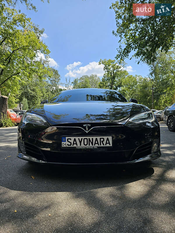 Ліфтбек Tesla Model S 2017 в Чорноморську