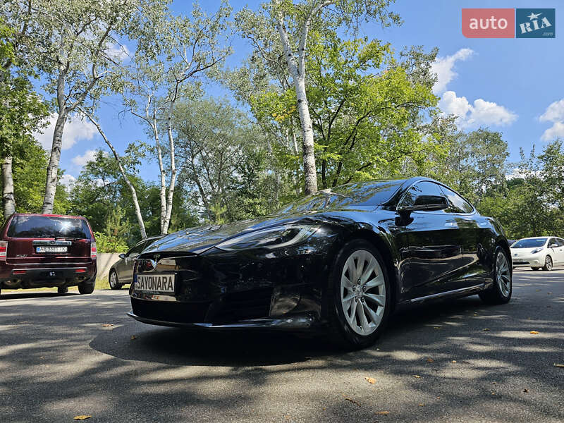 Ліфтбек Tesla Model S 2017 в Чорноморську