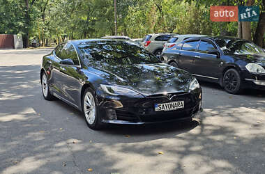 Ліфтбек Tesla Model S 2017 в Чорноморську