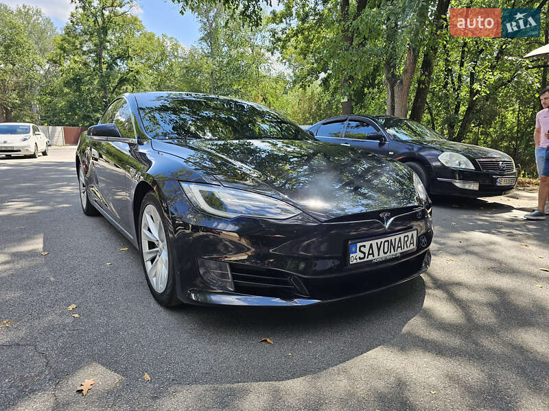 Ліфтбек Tesla Model S 2017 в Чорноморську