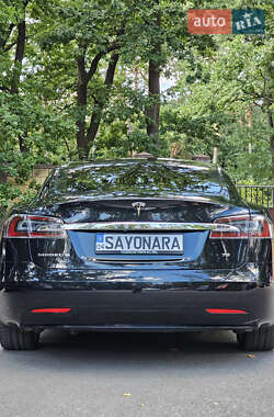 Ліфтбек Tesla Model S 2017 в Чорноморську