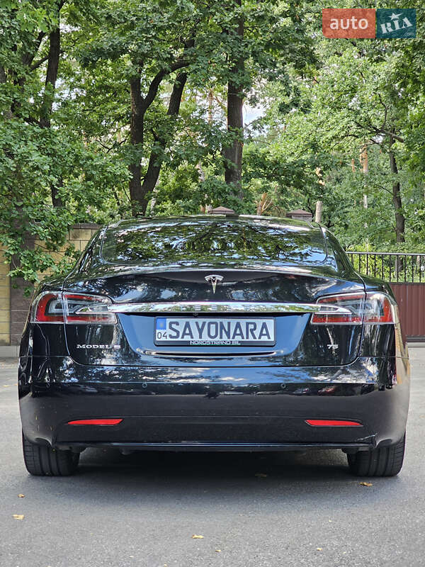 Ліфтбек Tesla Model S 2017 в Чорноморську