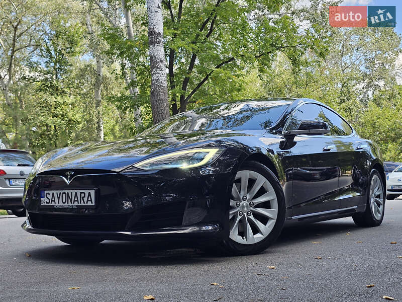 Ліфтбек Tesla Model S 2017 в Чорноморську