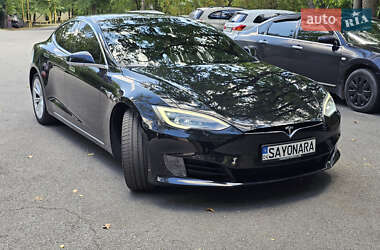 Ліфтбек Tesla Model S 2017 в Чорноморську
