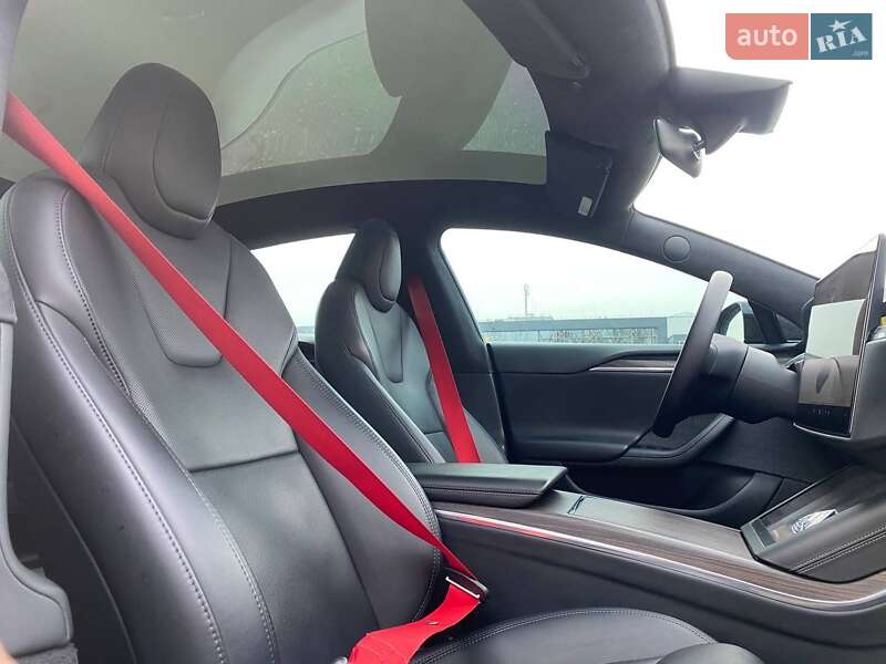 Лифтбек Tesla Model S 2021 в Киеве фото 30 Лифтбек Tesla Model S 2021 в Киеве