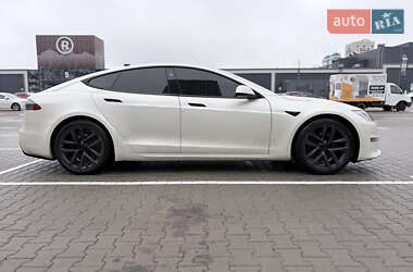 Лифтбек Tesla Model S 2022 в Киеве
