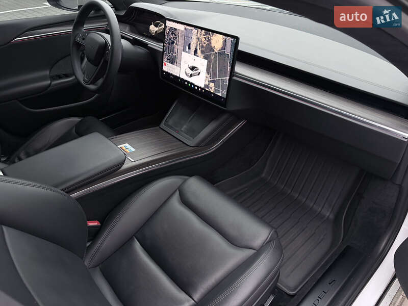 Лифтбек Tesla Model S 2022 в Киеве