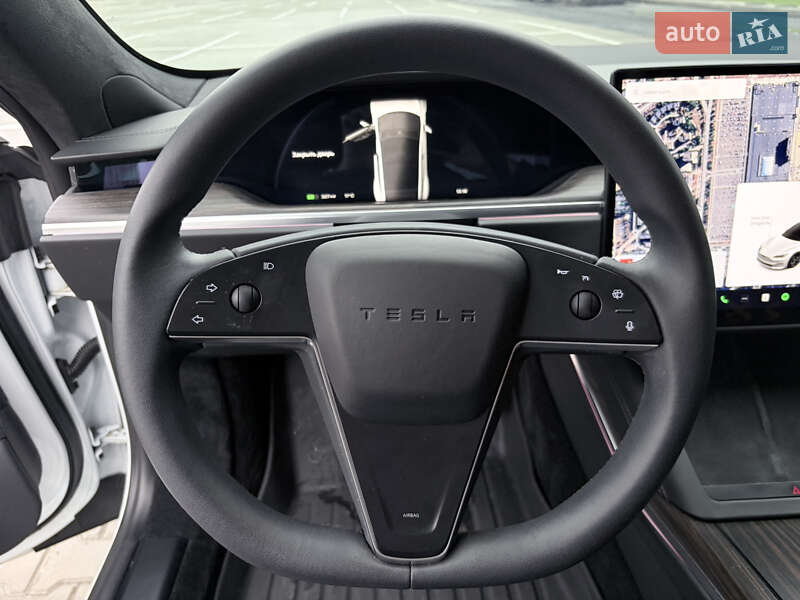 Лифтбек Tesla Model S 2022 в Киеве