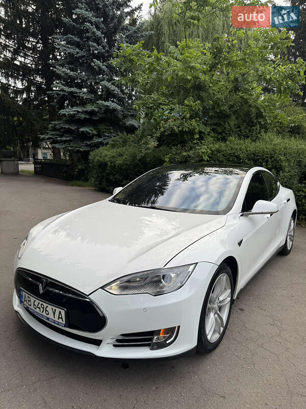 Лифтбек Tesla Model S 2014 в Умани фото 14 Лифтбек Tesla Model S 2014 в Умани