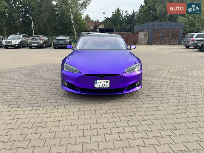 Ліфтбек Tesla Model S 2017 в Львові фото 3 Ліфтбек Tesla Model S 2017 в Львові