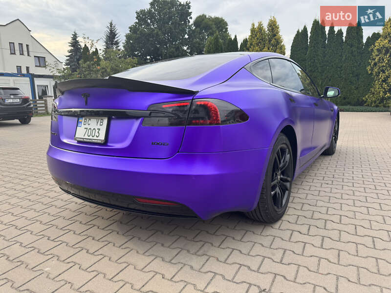 Ліфтбек Tesla Model S 2017 в Львові фото 6 Ліфтбек Tesla Model S 2017 в Львові