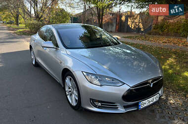Лифтбек Tesla Model S 2012 в Одессе